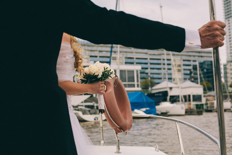 Entrada de novia al Yacht Club Puerto Madero en lancha