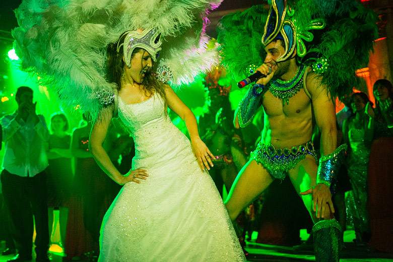 carnaval carioca con comparsa mari mari