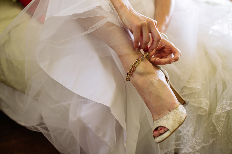fotos de detalle de zapatos de casamiento