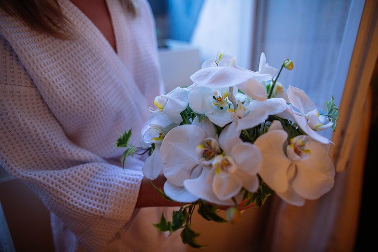 fotos de ramo de novia de orquídeas blancas