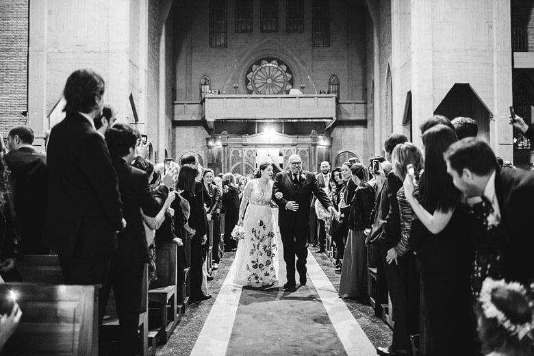 boda en iglesia Jesús en el Huerto de los Olivos