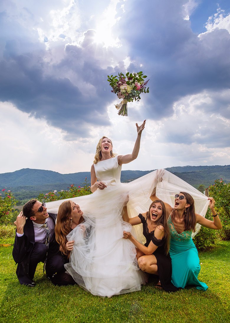 creative wedding photographer italy