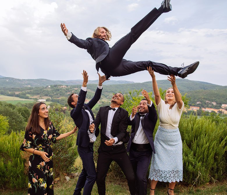 fun wedding photos tuscany